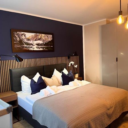 Zentrale Wohnung Direkt Am Hauptbahnhof - Bismarck Düsseldorf Esterno foto