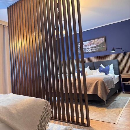Zentrale Wohnung Direkt Am Hauptbahnhof - Bismarck Düsseldorf Esterno foto