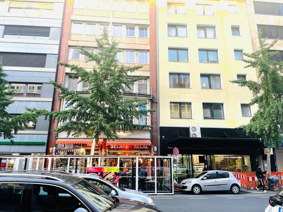 Zentrale Wohnung Direkt Am Hauptbahnhof - Bismarck Düsseldorf Esterno foto
