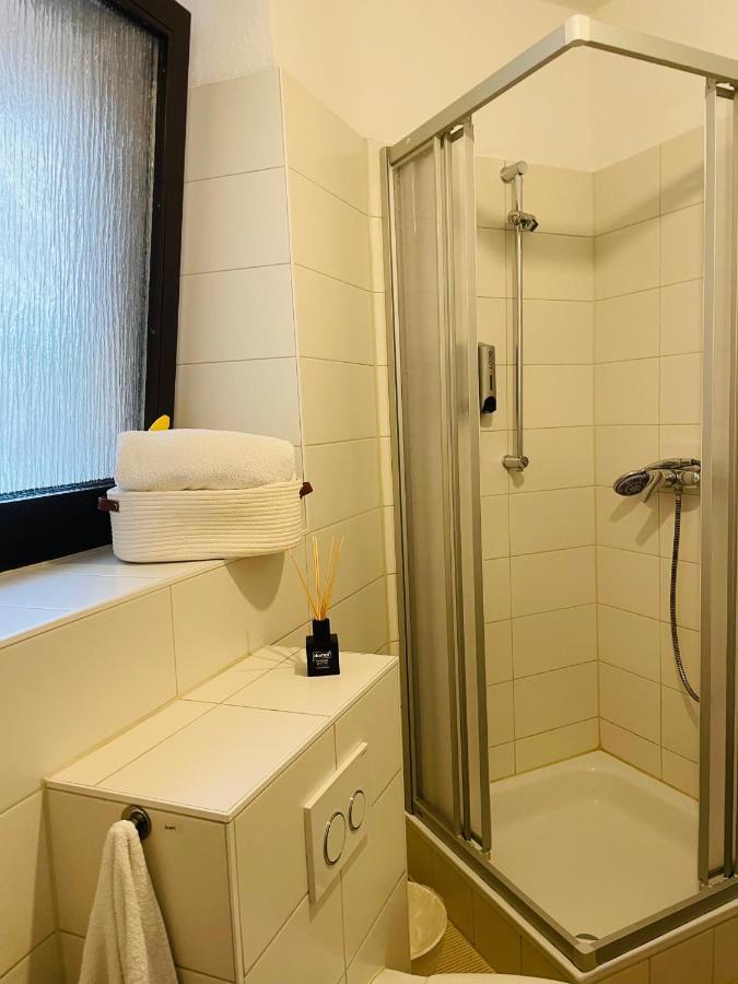 Zentrale Wohnung Direkt Am Hauptbahnhof - Bismarck Düsseldorf Esterno foto