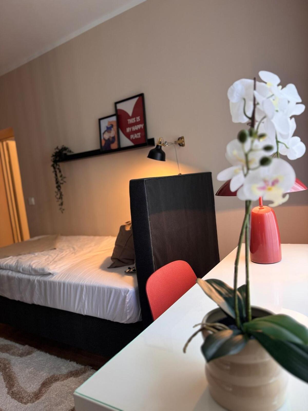 Zentrale Wohnung Direkt Am Hauptbahnhof - Bismarck Düsseldorf Esterno foto